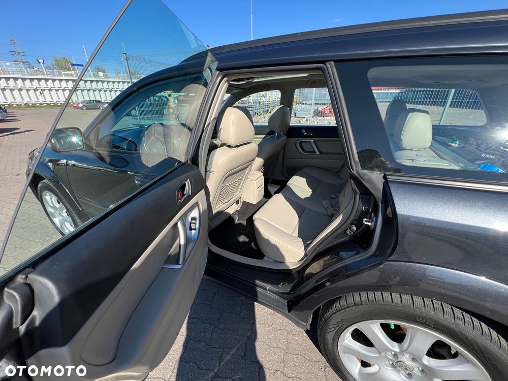 Subaru Outback 2.0D RC 000 - 18
