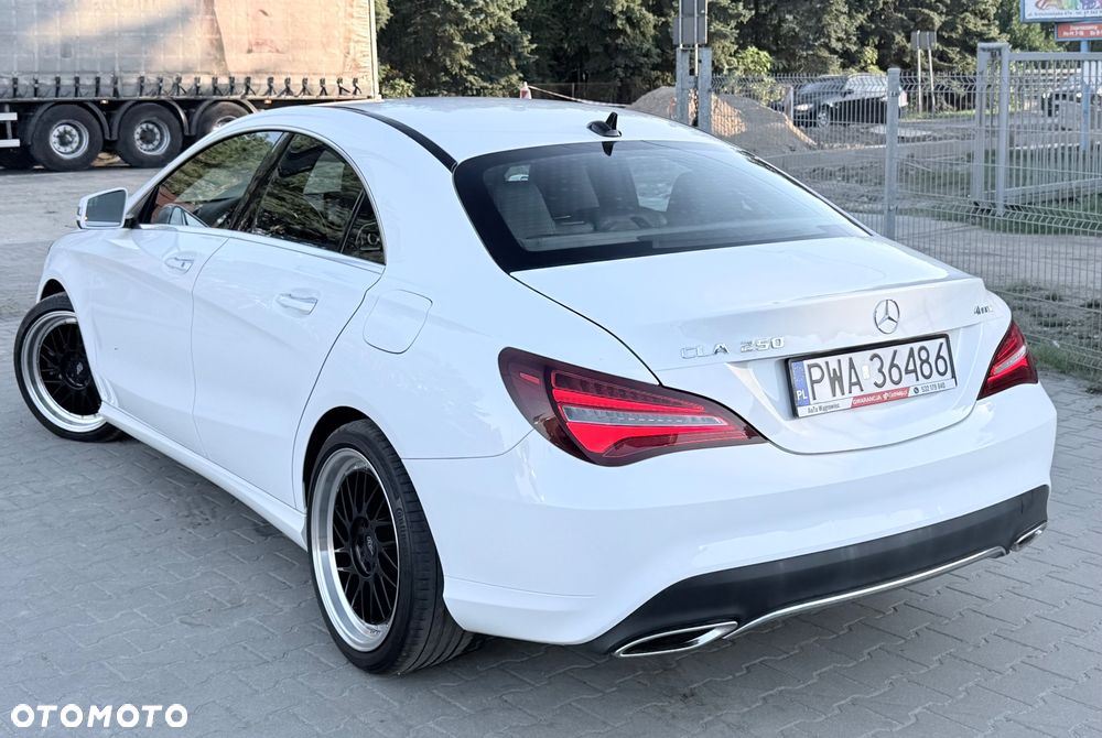 Mercedes-Benz CLA - 4