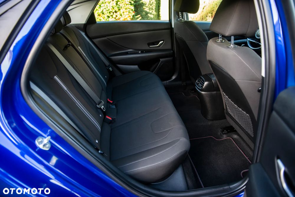 Hyundai Elantra 1.6 Smart - 35