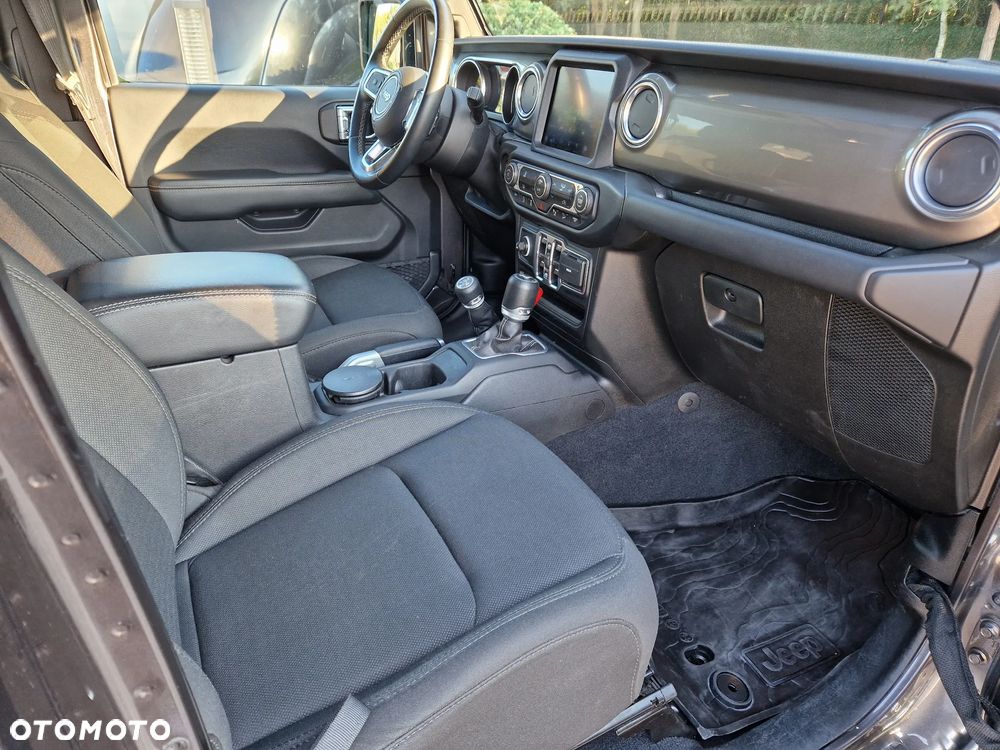 Jeep Wrangler Unlimited GME 2.0 Turbo Sahara - 8