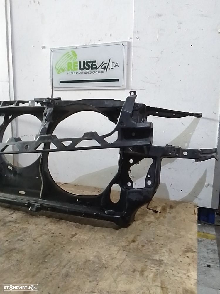 Frente Em Fibra Ou Chapa Volkswagen Passat Variant (3B6) - 2