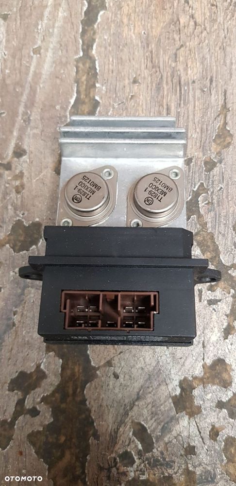 Rezystor dmuchawy opornik Opel Vectra B  90541011 - 2