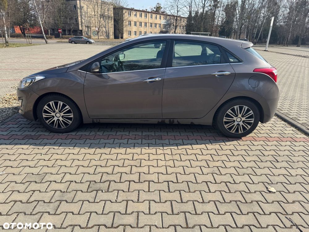 Hyundai i30 1.6 GDI Premium - 6