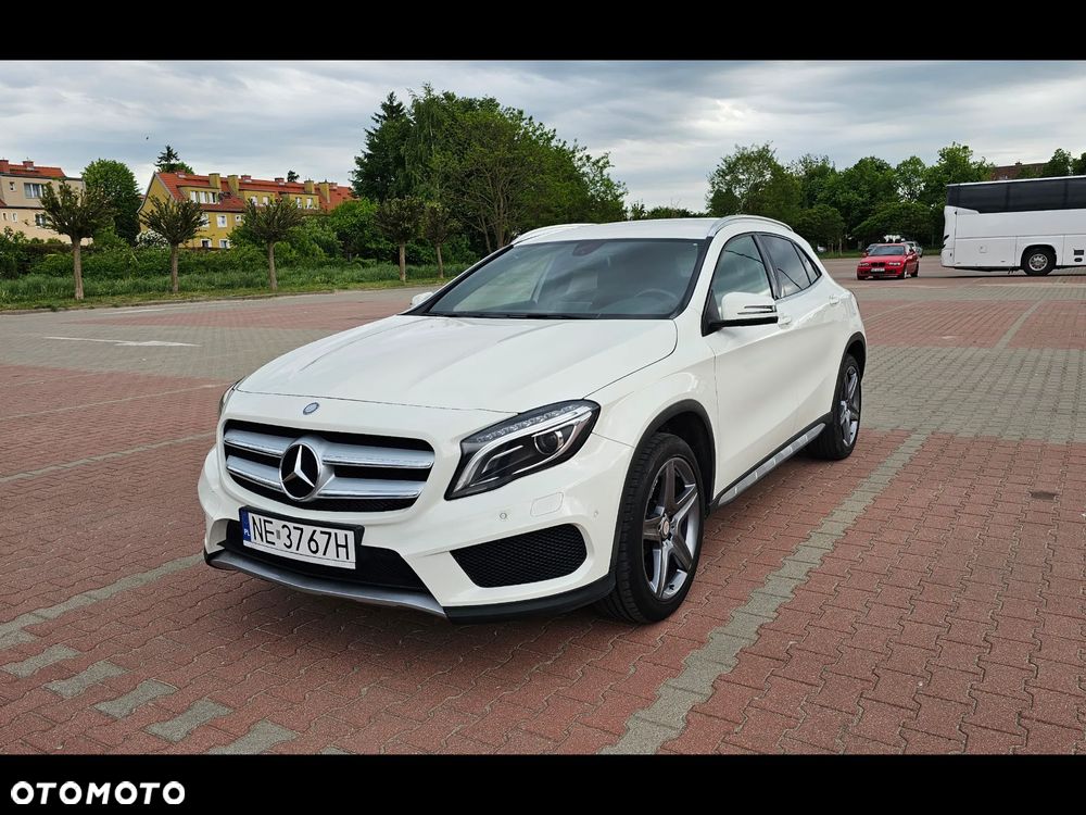Mercedes-Benz GLA - 1