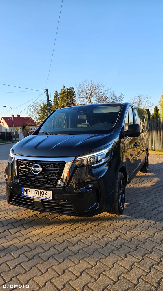 Nissan NV300 - 1