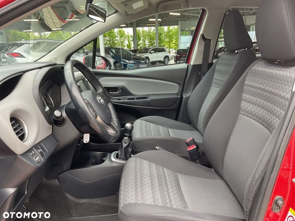 Toyota Yaris - 4