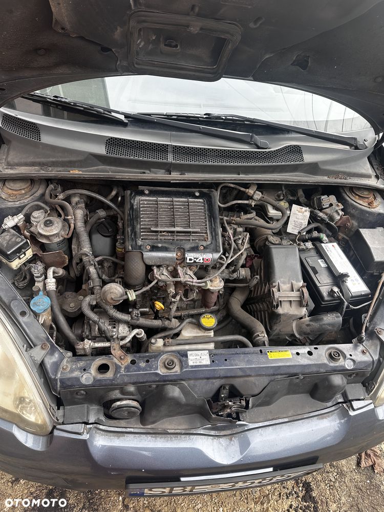 Toyota Yaris 1.4 D-4D Base - 7