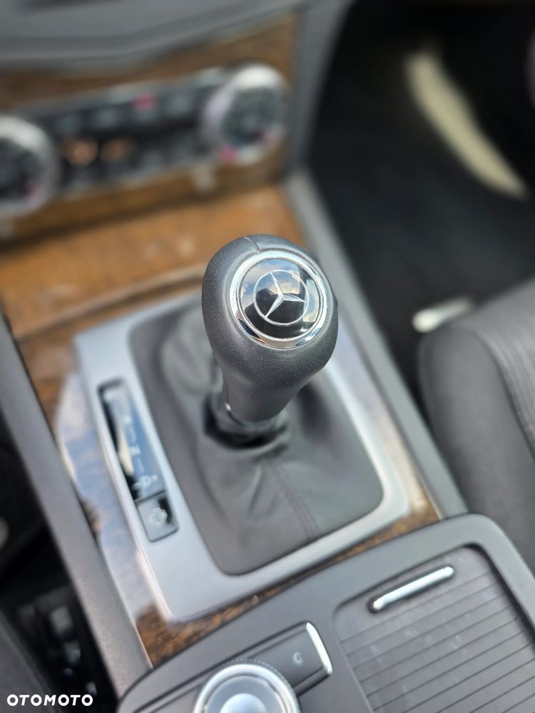 Mercedes-Benz Klasa C 180 Kompressor Automatik Elegance - 29
