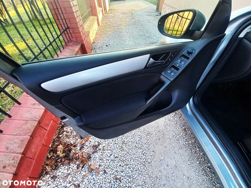 Volkswagen Golf V 1.4 TSI Comfortline - 19