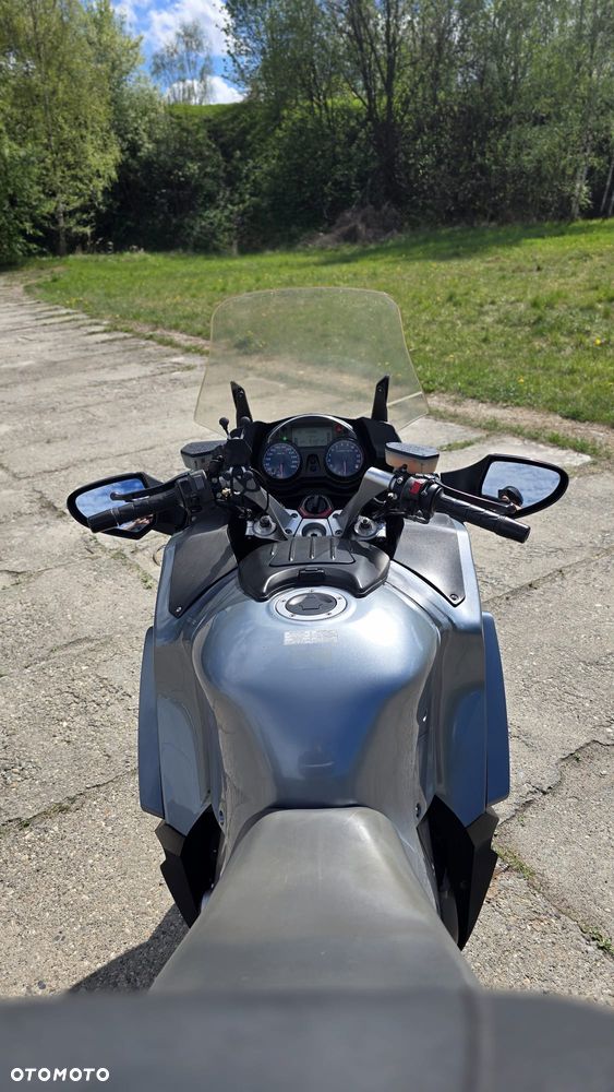 Kawasaki GTR - 9