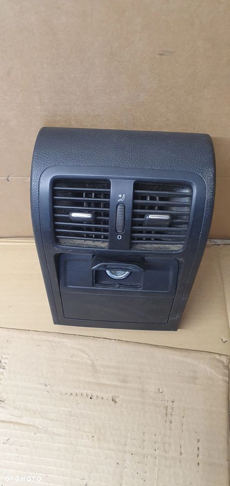 Kratka nawiewu powietrza tył tylna schowek VW Passat B6 3C0864298BP 3C0863615 - 2