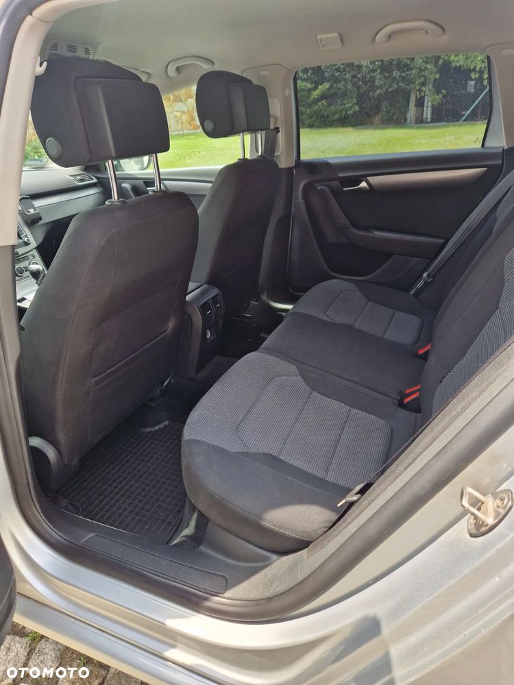 Volkswagen Passat 2.0 TDI Comfortline DSG - 16