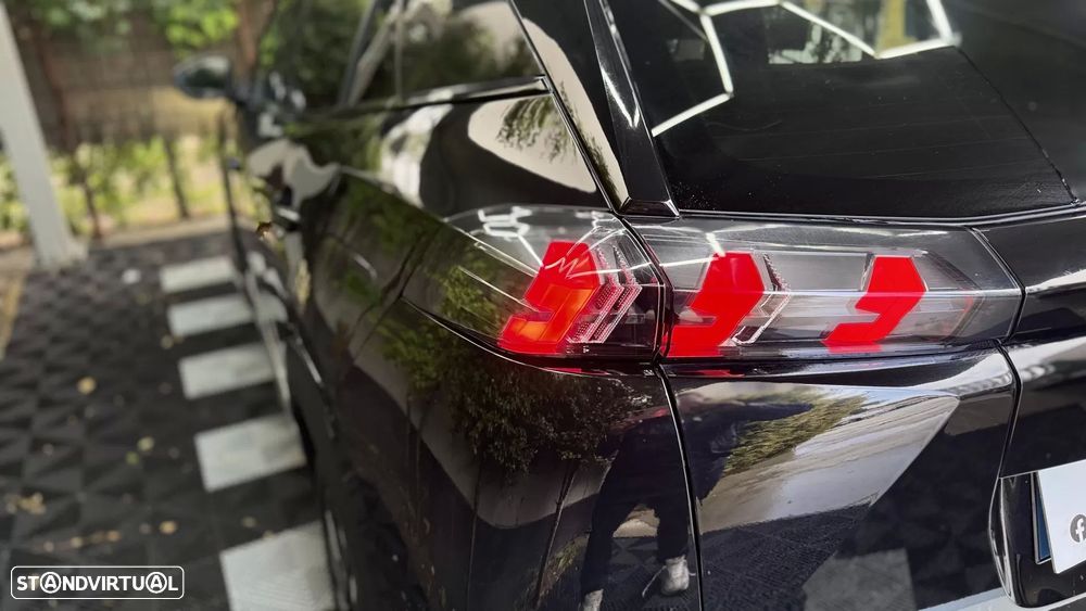 Peugeot e-2008 GT Pack - 12