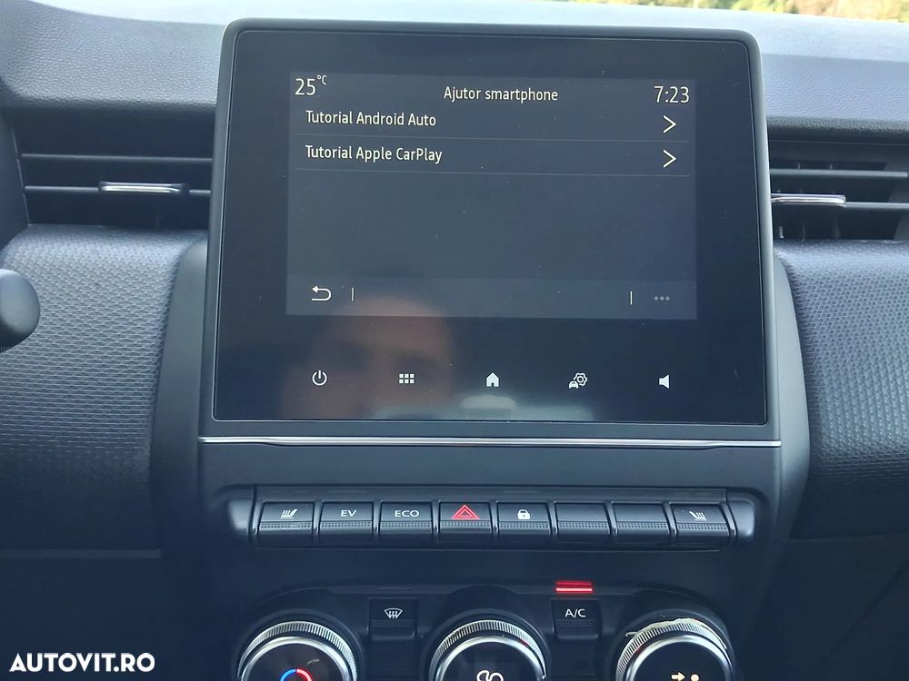 Renault Clio V E-Tech 145 Techno - 24