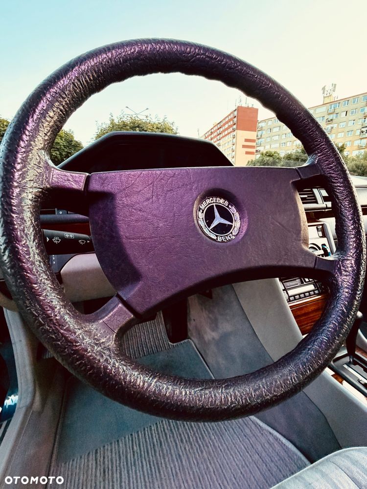 Mercedes-Benz W124 (1984-1993) - 29