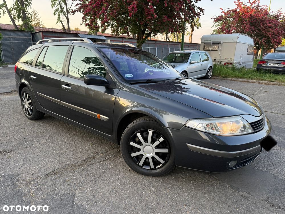 Renault Laguna - 1