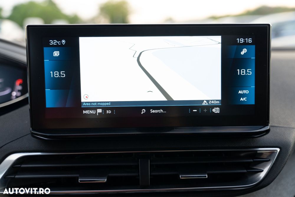 Peugeot 5008 BlueHDI 130 EAT8 Allure - 25
