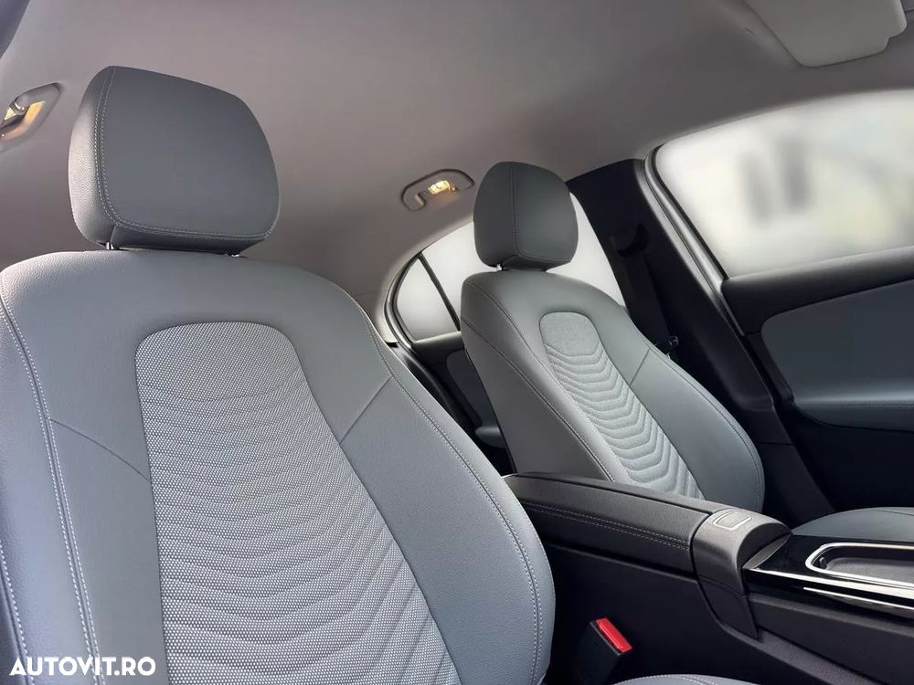 MERCEDES-BENZ A-Class 2024 — imagine 13