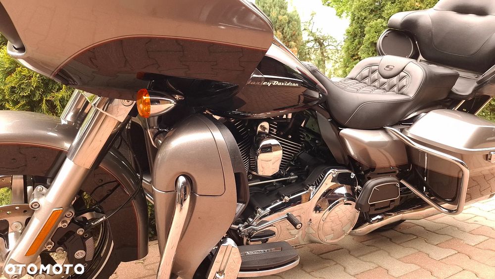 Harley-Davidson Touring Road Glide - 10