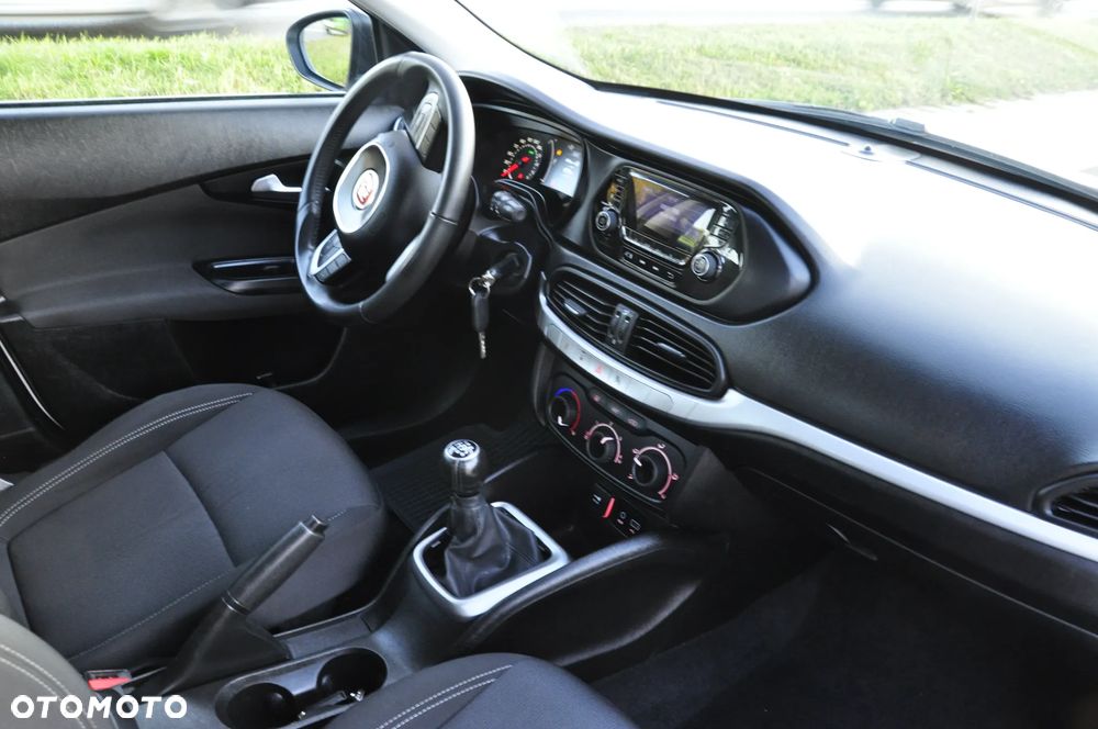 Fiat Tipo 1.4 16V More - 23