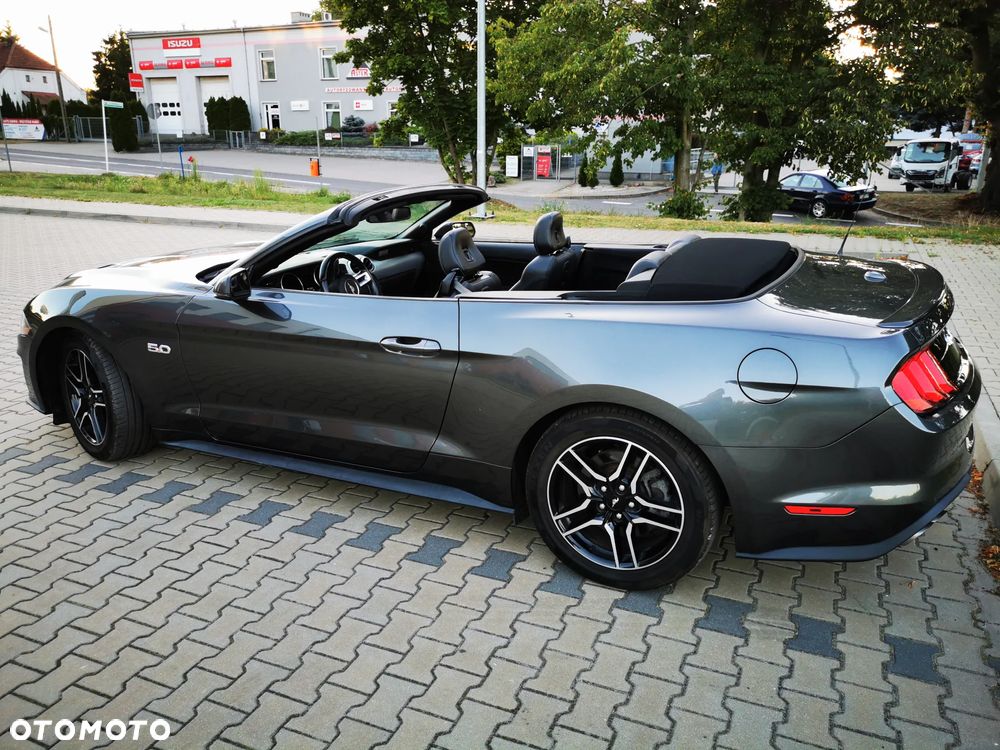 Ford Mustang - 8