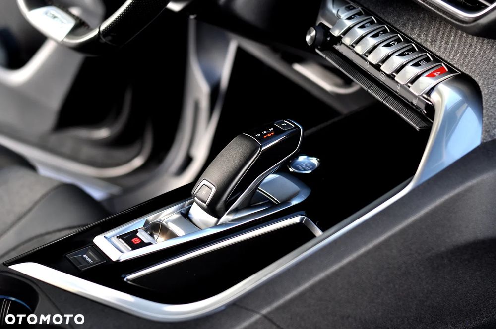 Peugeot 3008 PureTech 180 Stop & Start GPF EAT8 GT - 33