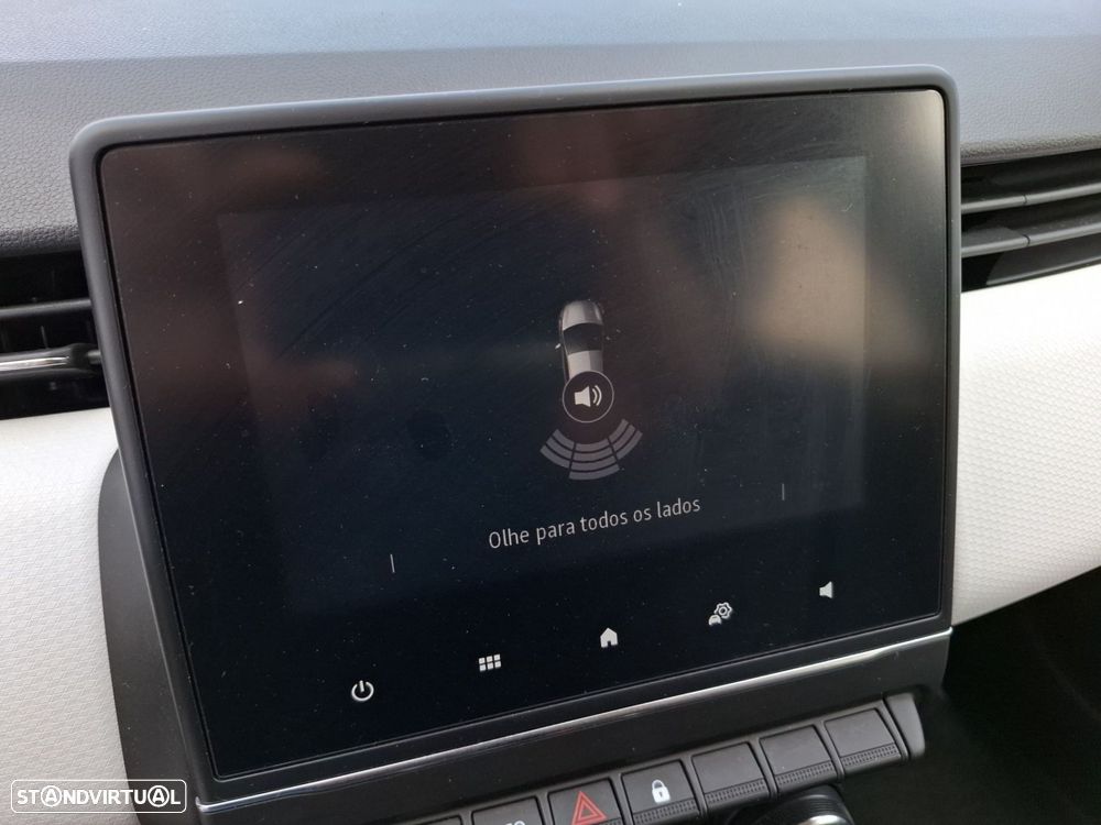 Renault Clio 1.0 TCe Evolution - 20