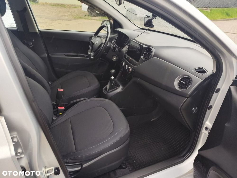 Hyundai i10 - 15