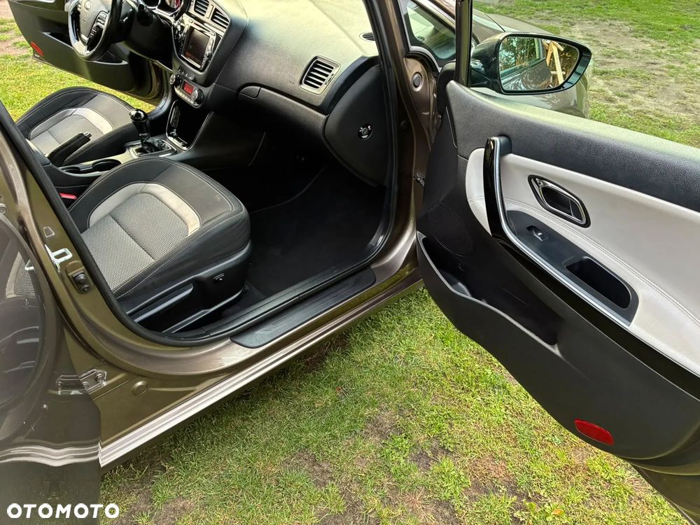 Kia Ceed 1.6 GDI DCT Spirit - 13