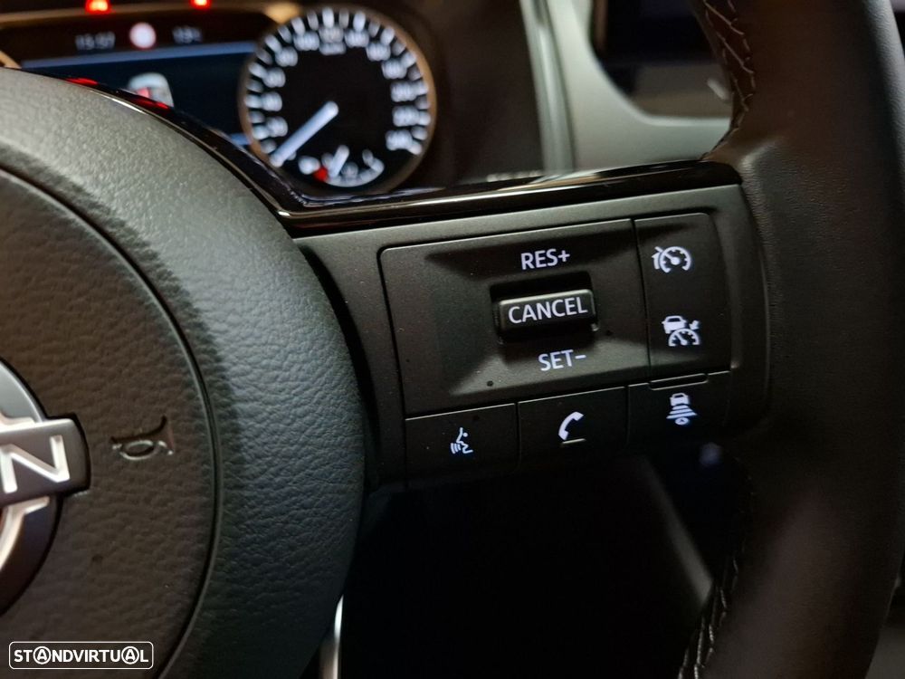 Nissan Qashqai 1.3 DIG-T Engage - 17