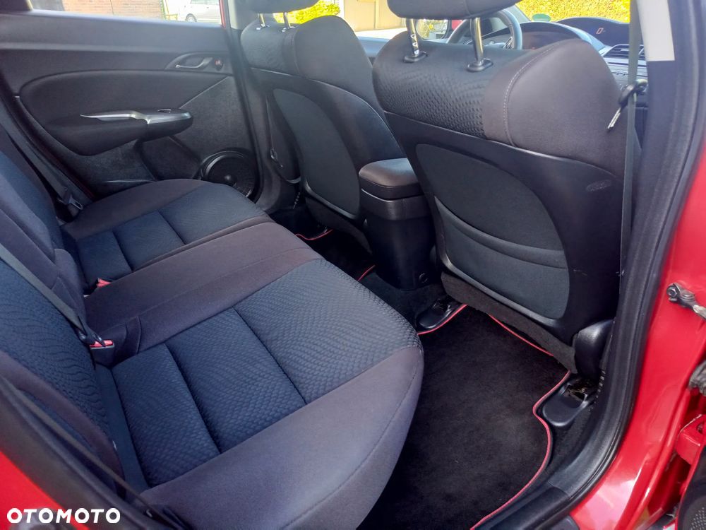 Honda Civic 1.4 i-VTEC Comfort - 34