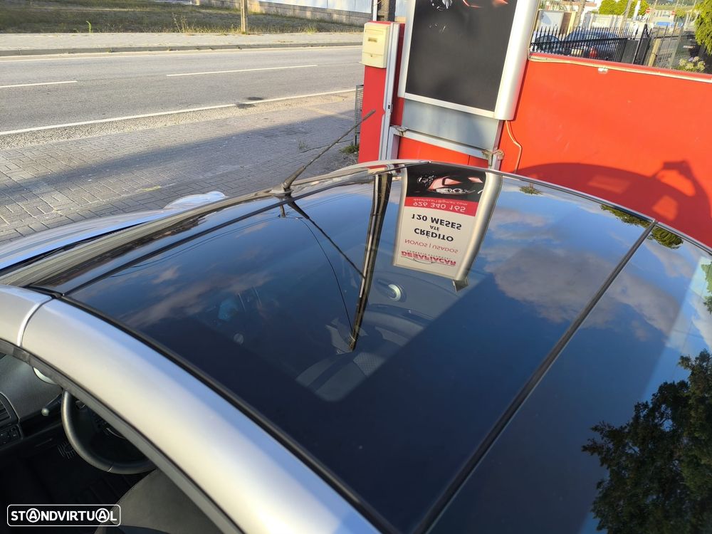Nissan Micra CC 1.4 Tekna Pack+Premium - 12