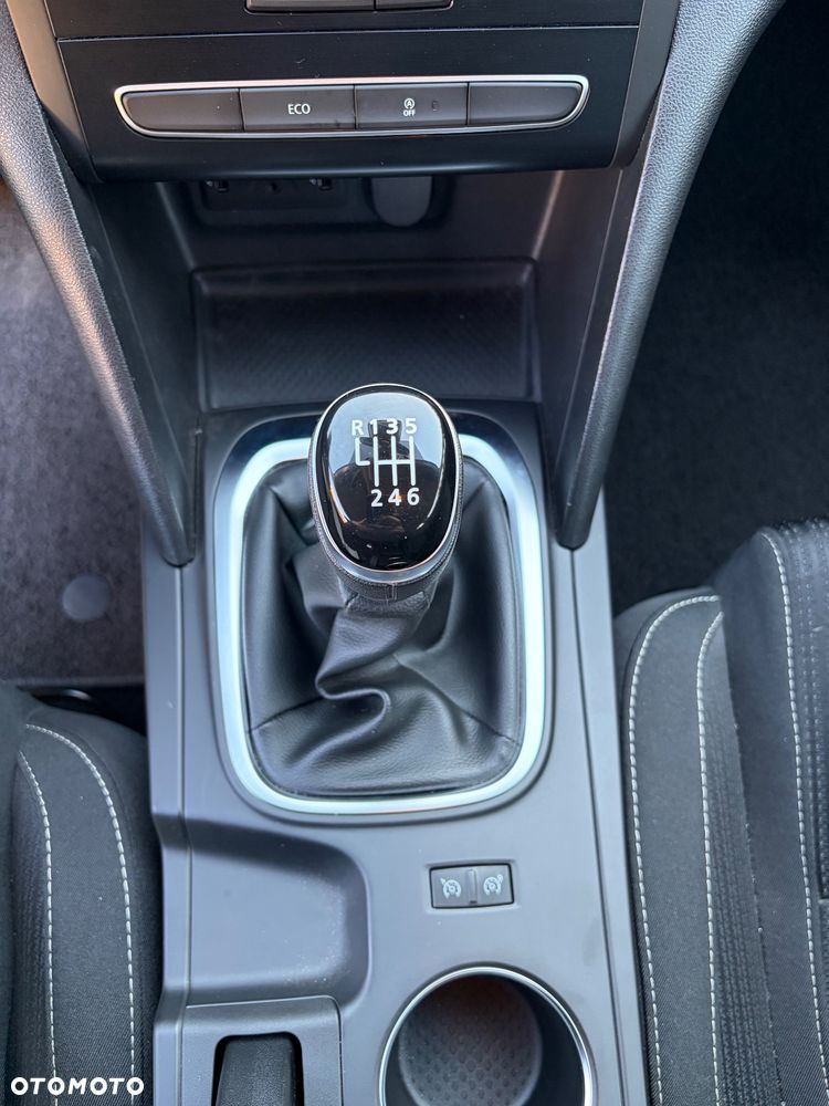 Renault Megane ENERGY TCe 130 EXPERIENCE - 19