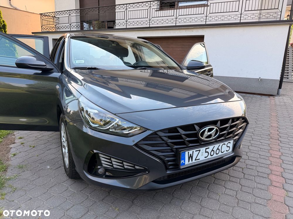 Hyundai i30 1.5 DPI Classic + - 28