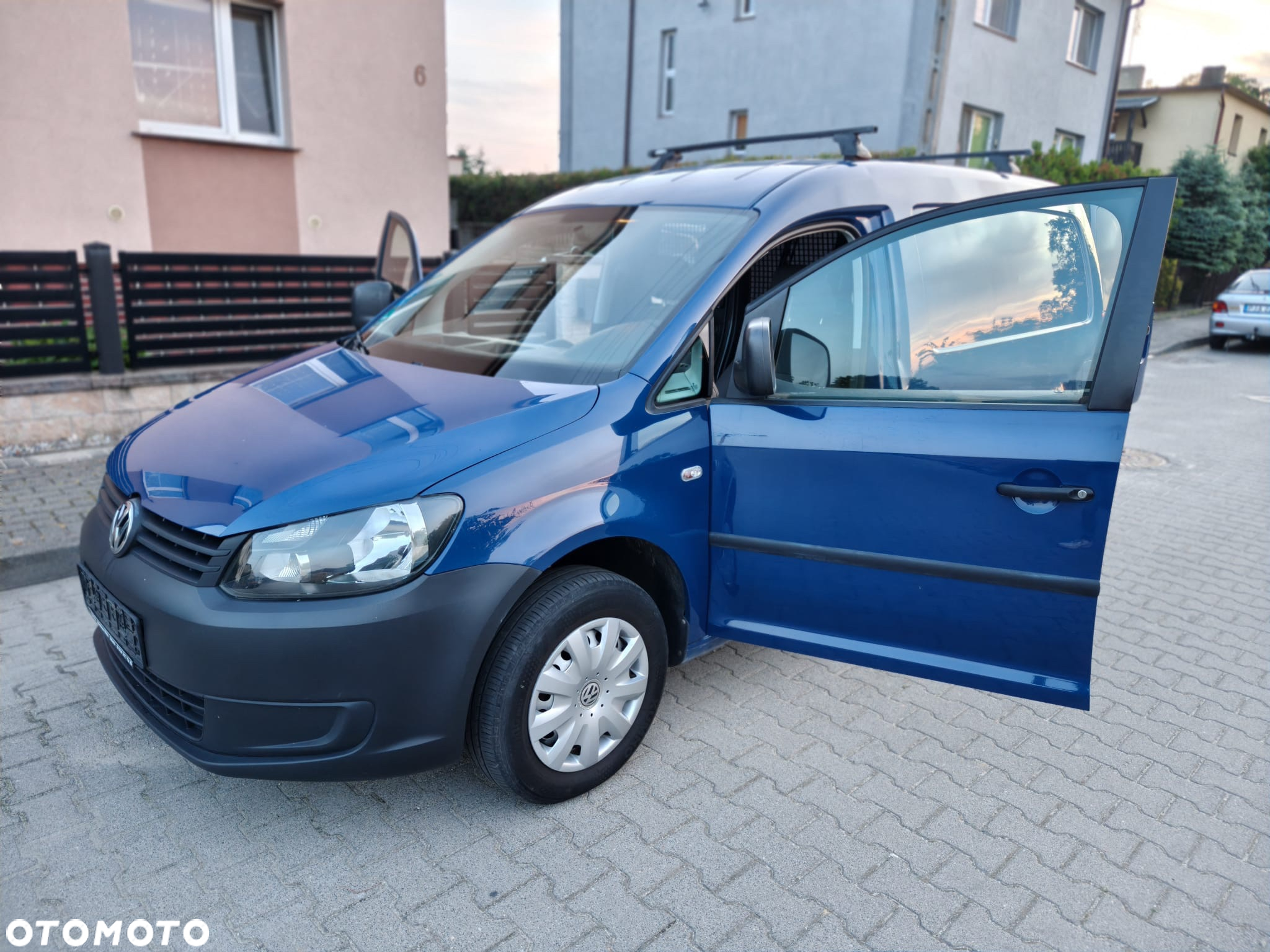 Volkswagen Caddy - 11