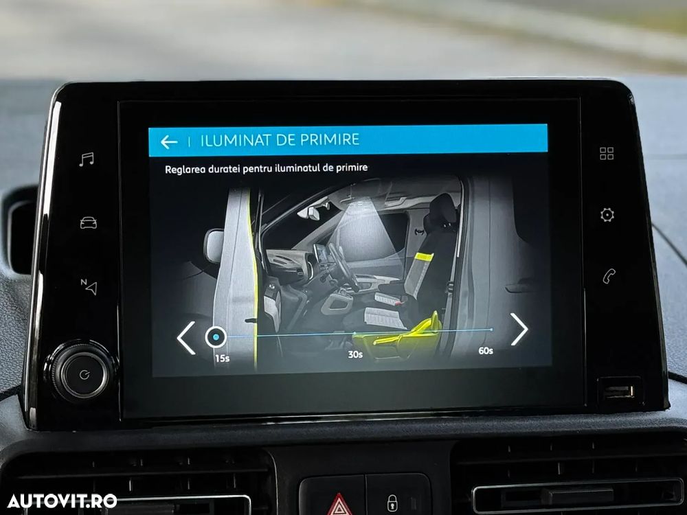 Citroën Berlingo 1.2 PureTech 110 S&S BVM6 Live - 26