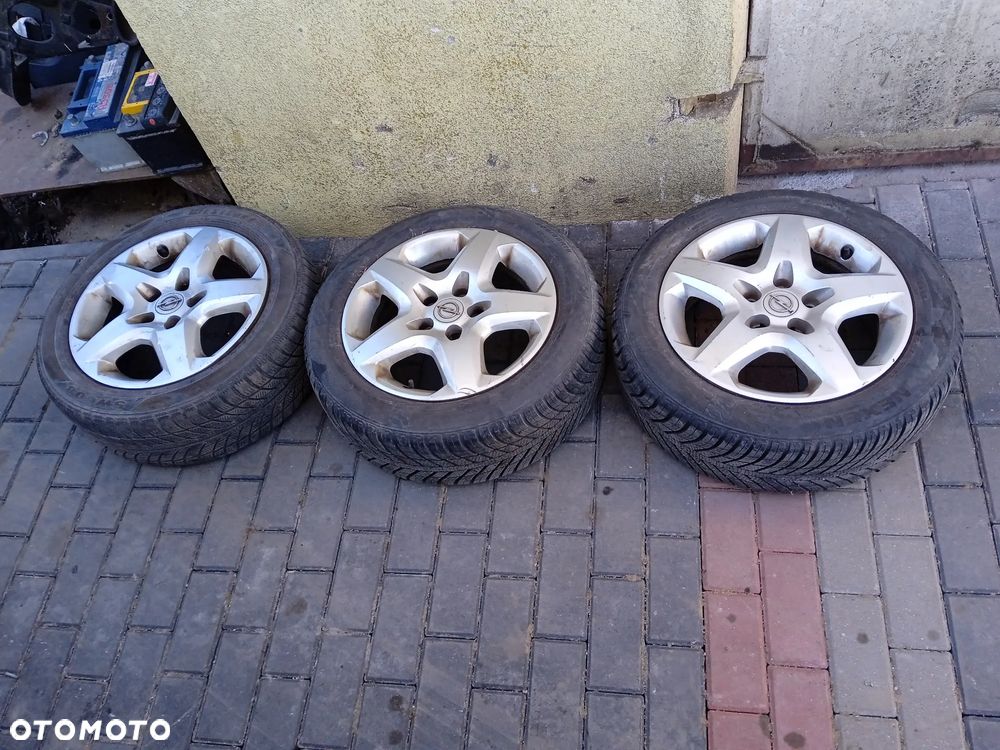 Felga stalowa OPEL Astra H Meriva B Zafira 6.5" x 16" 5x110 ET 39 kołpak - 1