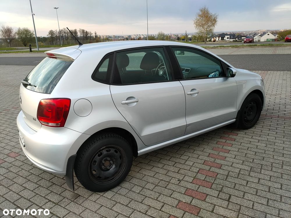 Volkswagen Polo 1.4 16V Comfortline DSG - 3