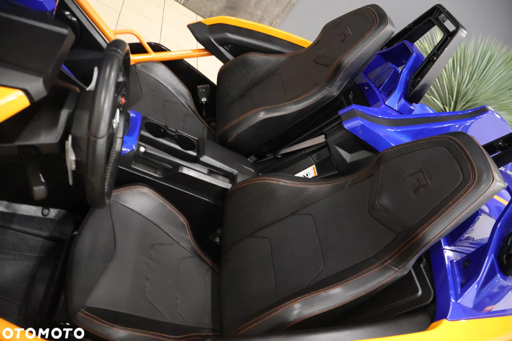 Polaris Inny - 17