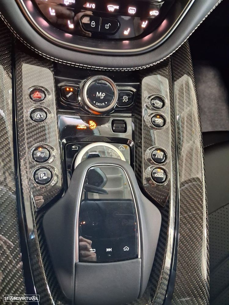 Aston Martin DBX 707 - 31