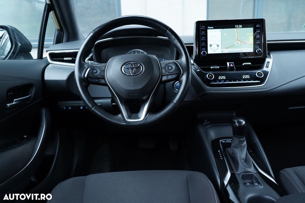 Toyota Corolla 1.8 HSD Business - 14