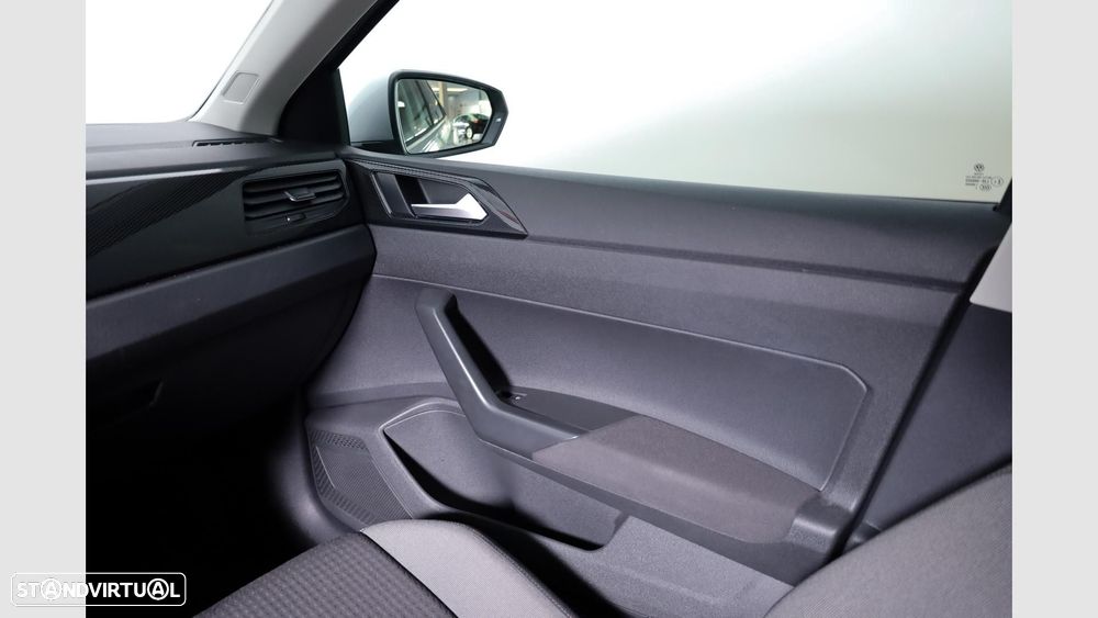VW Polo 1.0 TSI Urban DSG - 16