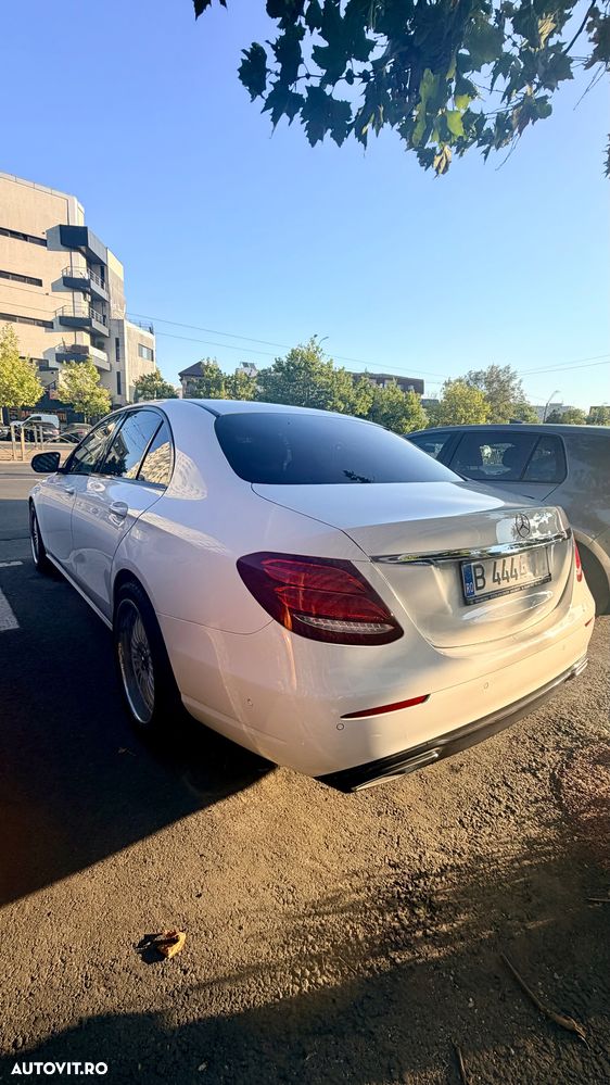 Mercedes-Benz E 200 Aut. - 1