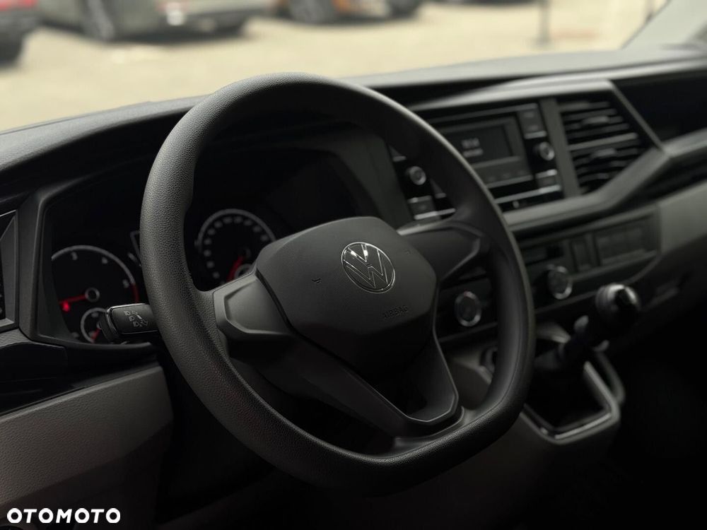 Volkswagen Transporter Kombi L2H1 - 10
