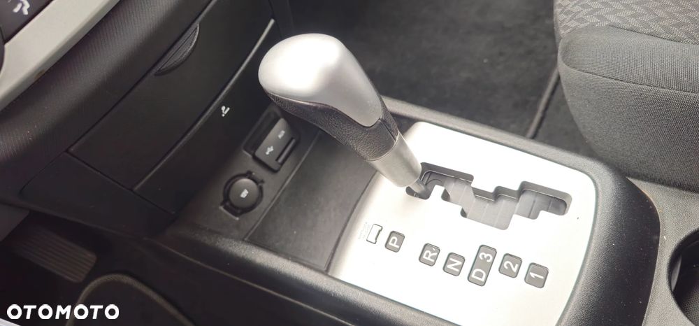 Kia Ceed 2.0 CVVT Automatik EX - 16