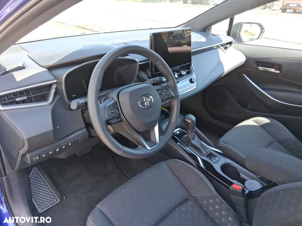Toyota Corolla 1.8 Business Edition - 8