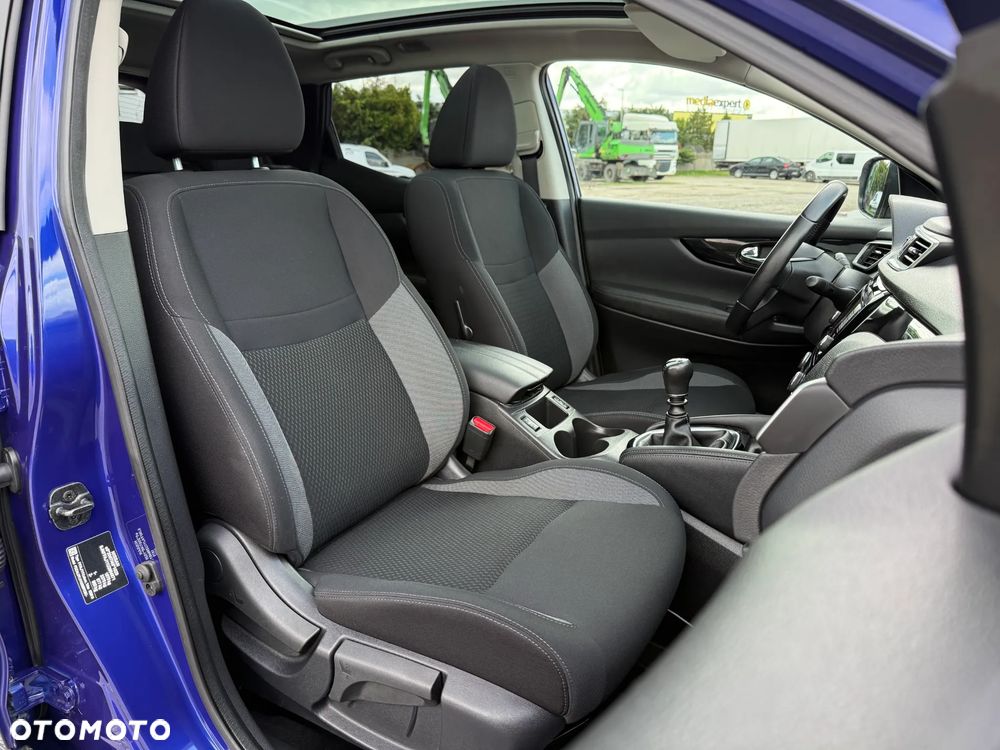 Nissan Qashqai 1.3 DIG-T N-WAY - 31