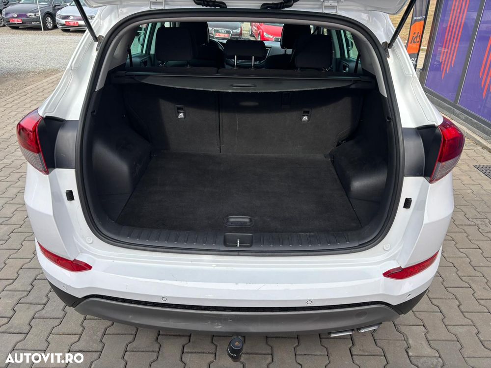 Hyundai Tucson 2.0 CRDI 4WD Automatik Style - 15