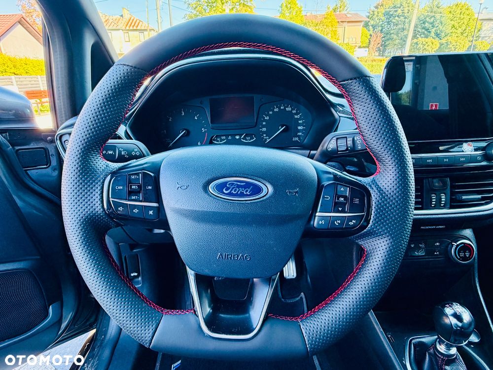 Ford Fiesta 1.5 TDCi S&S ST-LINE - 26