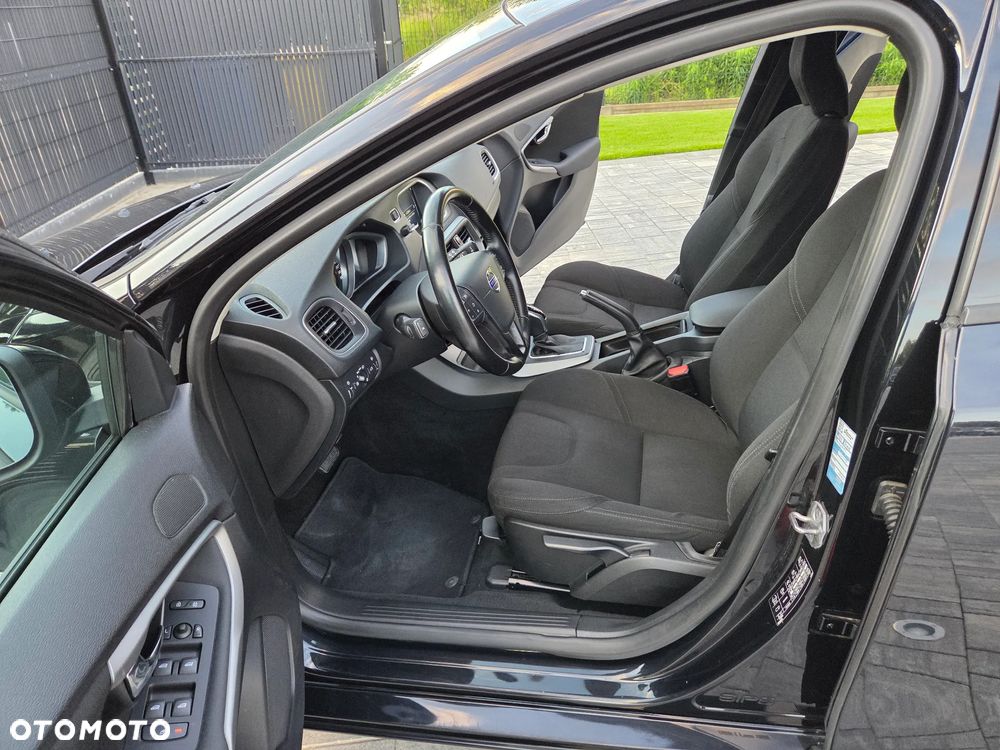 Volvo V40 D2 Powershift Kinetic - 26